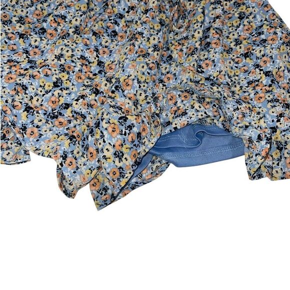 Sienna Sky Floral Lightweight Pull On Shorts - Size Small - Picture 3 of 9